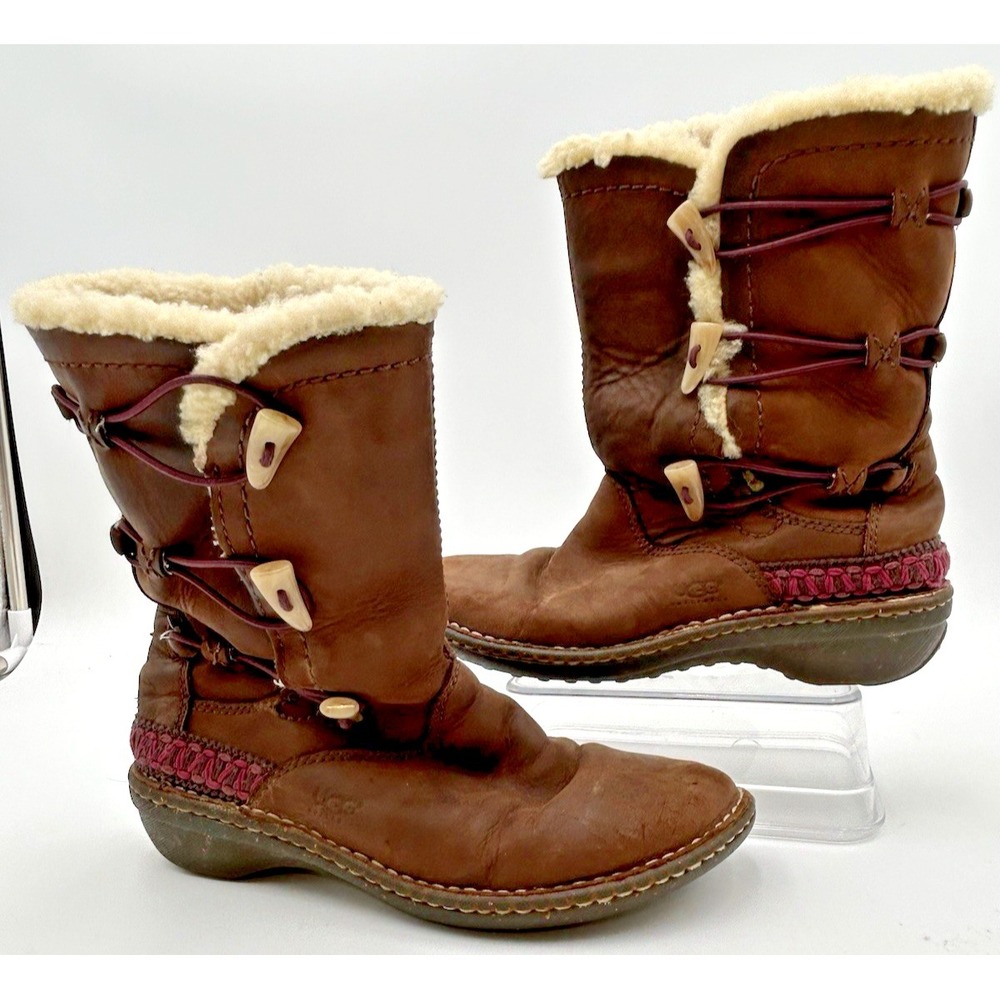UGG Suede Leather Kona Boots Women's Size 7 Toggle Button Sherpa Lined Brown GUC